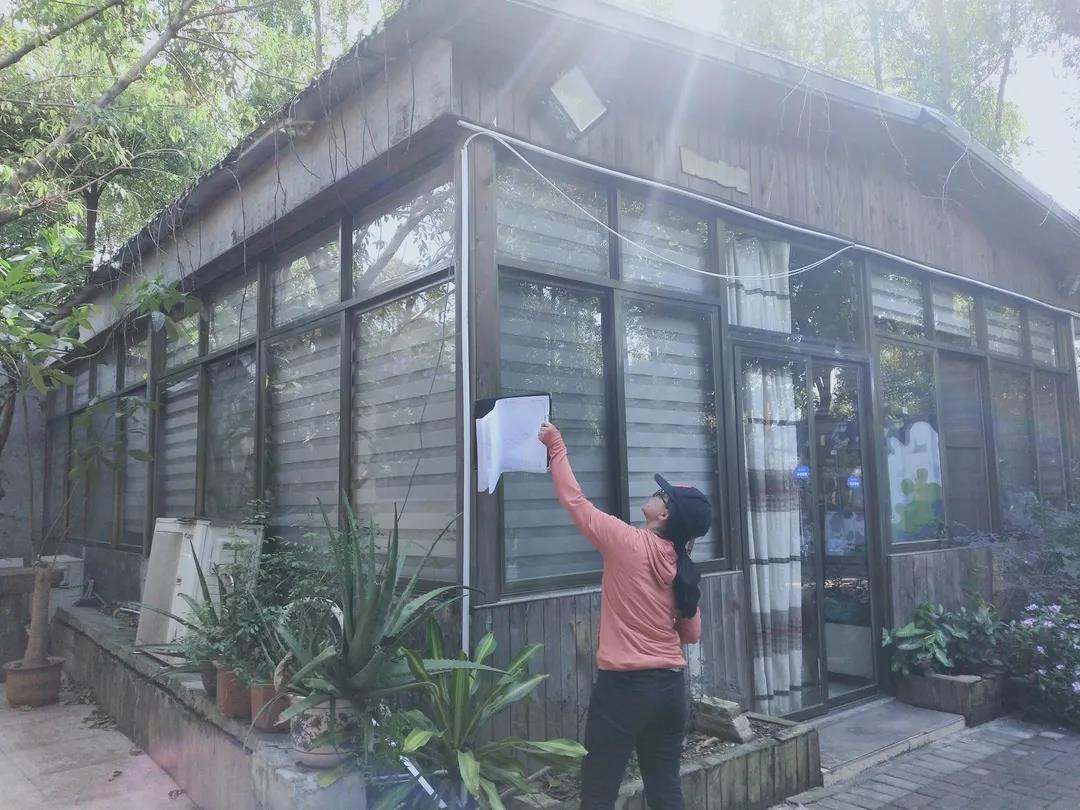 邹秋娜：繁琐之中寻快乐，，细微之处见精神