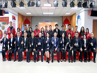 守初心 聚活力 创未来丨1066vip威尼斯集团2022 年度总结表扬大会圆满竣事