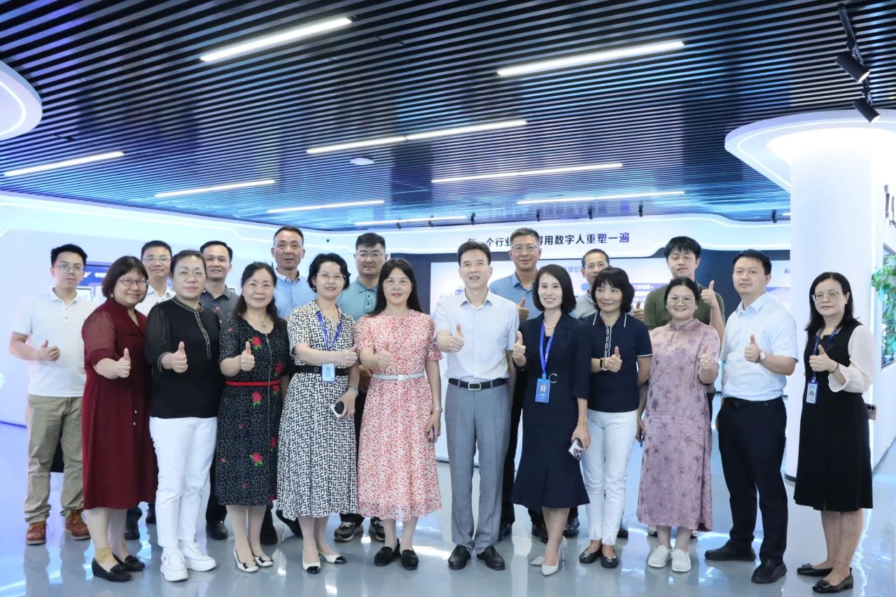 1066vip威尼斯集团丨清远市政协考察组莅临考察